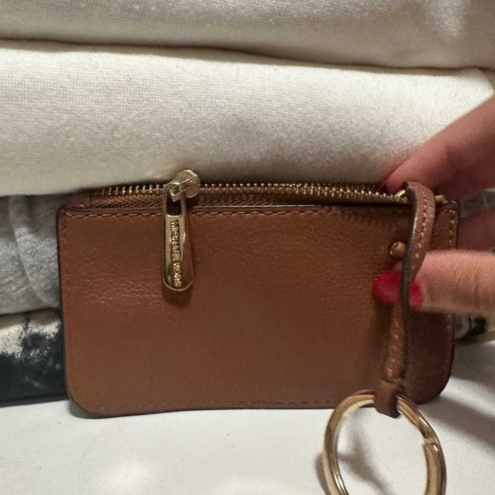 Key Wallet - image 2